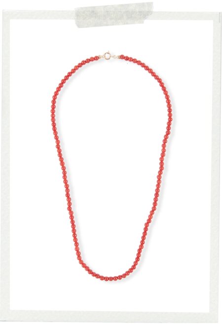 Hilo de coral rojo corto
